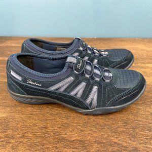 Skechers Relaxed Fit Breathe Easy Navy Blue Slip On Shoe Size 6.5